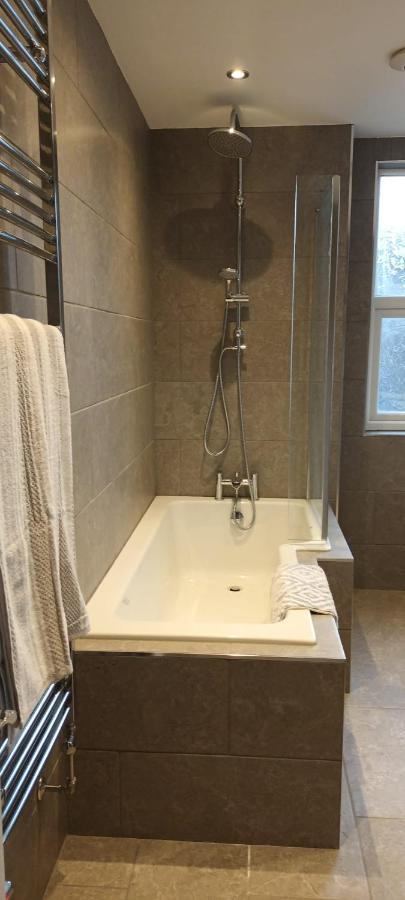 Rydal House 2 Bedroom House With Upstairs Bathroom Ньютон-ле-Віллоуз Екстер'єр фото