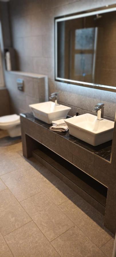 Rydal House 2 Bedroom House With Upstairs Bathroom Ньютон-ле-Віллоуз Екстер'єр фото