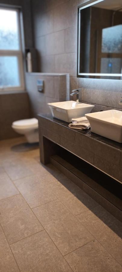 Rydal House 2 Bedroom House With Upstairs Bathroom Ньютон-ле-Віллоуз Екстер'єр фото